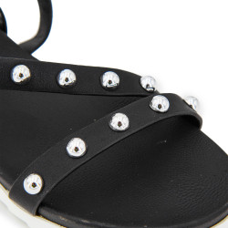 Sandales plates à brides cloutées semelle crantée Femme MARIAMARE marque pas cher prix dégriffés destockage