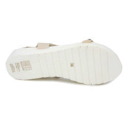 Sandales plates à brides cloutées semelle crantée Femme MARIAMARE marque pas cher prix dégriffés destockage