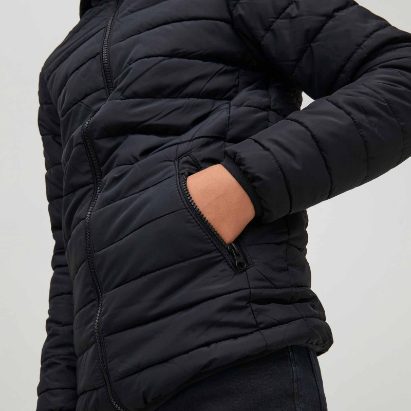 Doudoune matelassée à capuche poches côtés Enfant JACK & JONES marque pas cher prix dégriffés destockage Doudoune matelassée à capuche poches côtés Enfant JACK & JONES marque pas cher prix dégriffés destockage