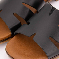 Mule plate vaq noir 10490 t36/41 Femme BIOSTOCK marque pas cher prix dégriffés destockage Mule plate vaq noir 10490 t36/41 Femme BIOSTOCK marque pas cher prix dégriffés destockage