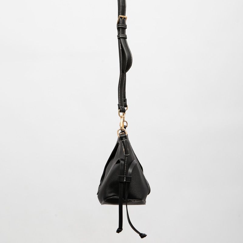 SAC CAFE THU GR-A25015 281117 CM