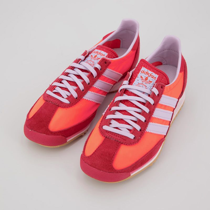 Baskets fluos cuir à bandes avec lacets Femme ADIDAS